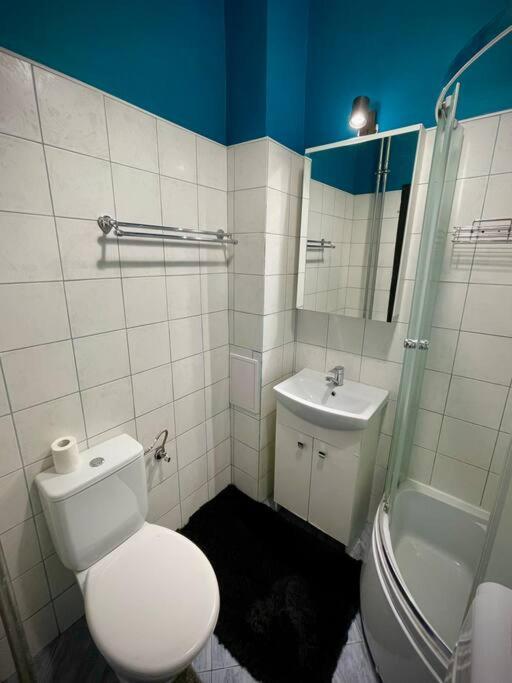 Super Square Metro X2 Fast Wifi 55'Tv Netflix Hbo Appletv+ Amazontv Appartement Warschau Buitenkant foto