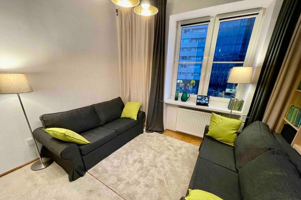 Super Square Metro X2 Fast Wifi 55'Tv Netflix Hbo Appletv+ Amazontv Appartement Warschau Buitenkant foto