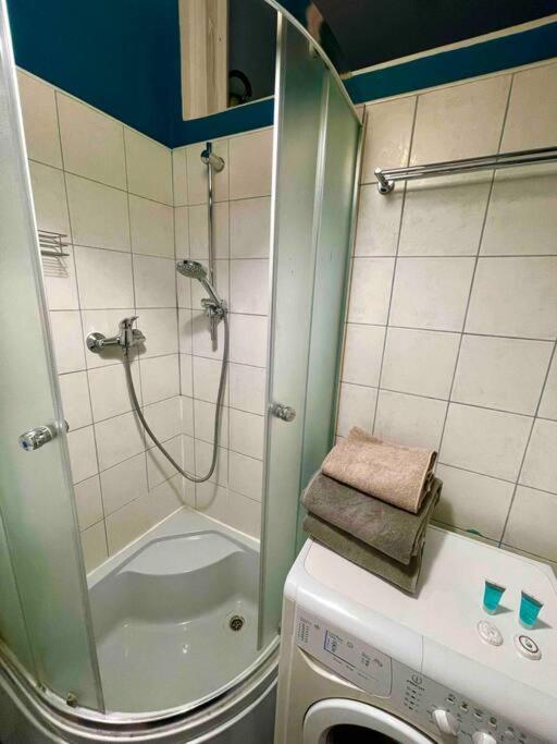Super Square Metro X2 Fast Wifi 55'Tv Netflix Hbo Appletv+ Amazontv Appartement Warschau Buitenkant foto