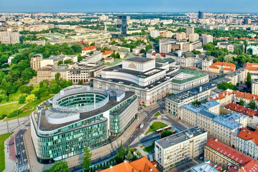 Super Square Metro X2 Fast Wifi 55'Tv Netflix Hbo Appletv+ Amazontv Appartement Warschau Buitenkant foto