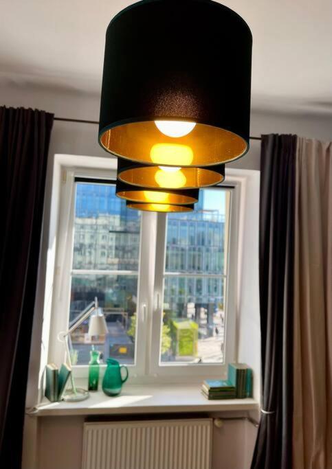 Super Square Metro X2 Fast Wifi 55'Tv Netflix Hbo Appletv+ Amazontv Appartement Warschau Buitenkant foto